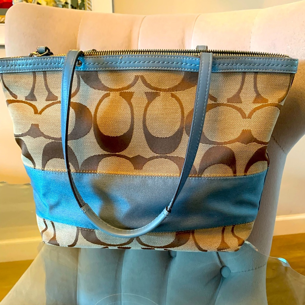 🩵 COACH Purse 🩵